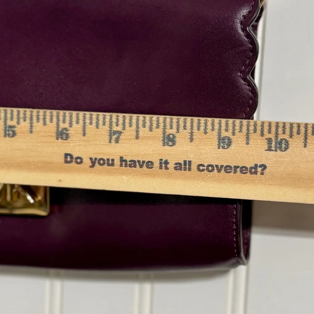 Michael Kors Womens Mott Scalloped Crossbody Bag Merlot Burgundy Leather Gold MK - Picture 3 of 11